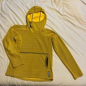 Men’s Small yellow Melanzana micro grid hoodie